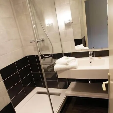 Szálloda Western Premier Clos Syrah & Valence