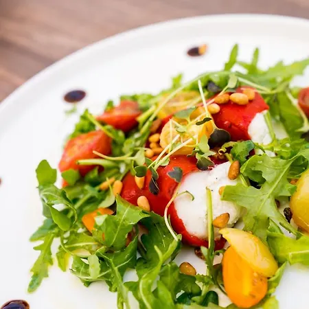 Western Premier Clos Syrah & Valence