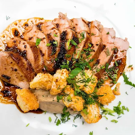 Western Premier Clos Syrah & 4* 발랑스