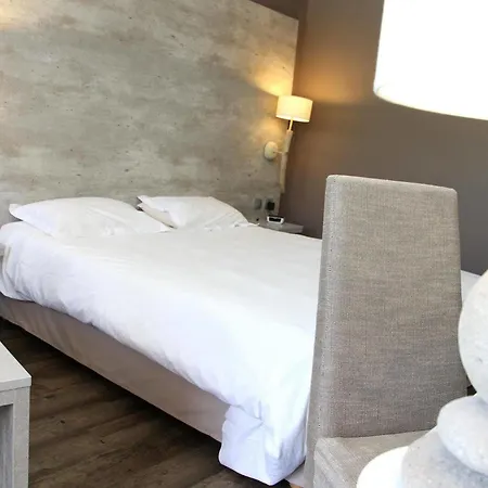 Western Premier Clos Syrah & Valence