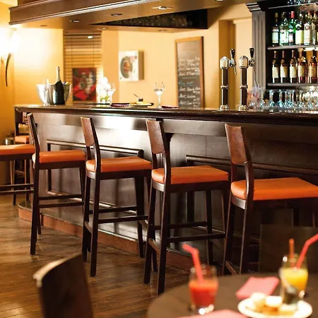 Western Premier Clos Syrah & Valence