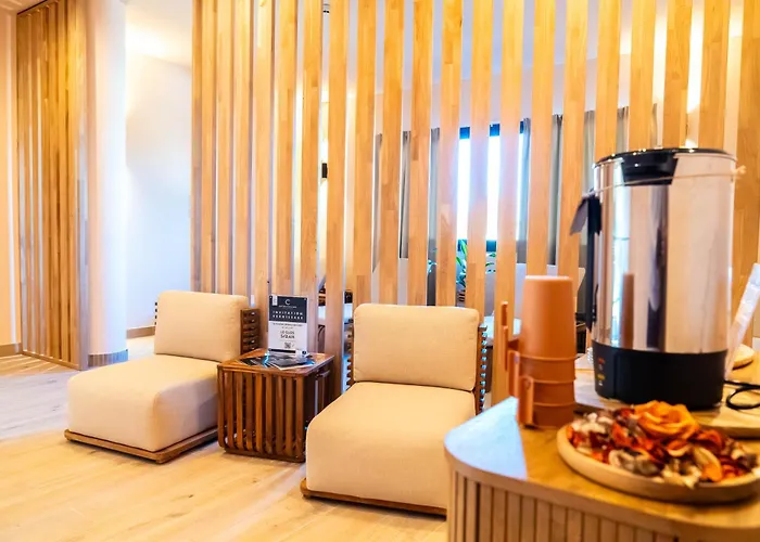 Western Premier Clos Syrah & 4* 발랑스