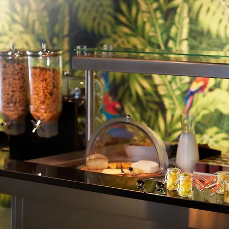 Western Premier Clos Syrah & Hotel 4*