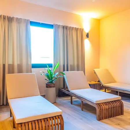 ホテル Western Premier Clos Syrah & 4*