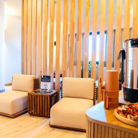 Western Premier Clos Syrah & 4* Valence (Drome)