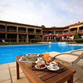 Western Premier Clos Syrah & Hotel
