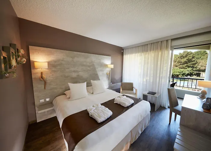 Hotel Western Premier Clos Syrah & Valence (Drome)