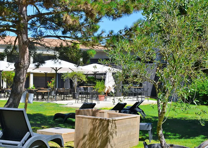 Western Premier Clos Syrah & 4*