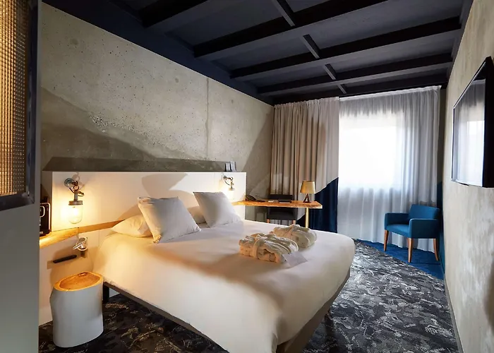 Western Premier Clos Syrah & Hotel 4*