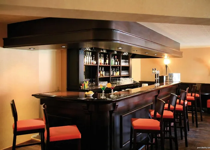 Western Premier Clos Syrah & 4*