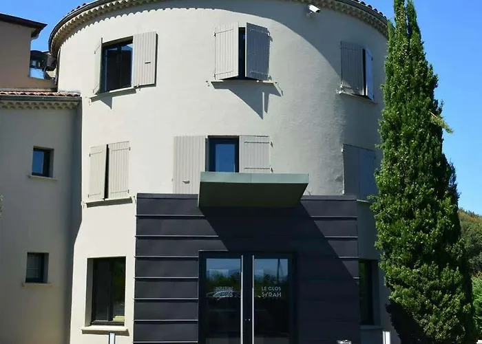 Western Premier Clos Syrah & 4*